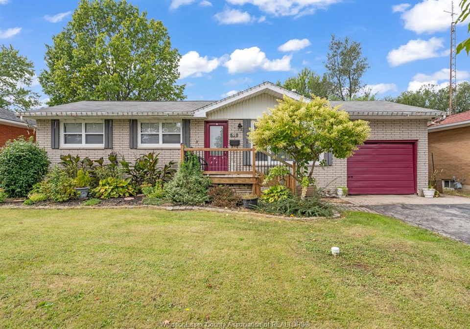 91-danforth-avenue-leamington-ontario-26024517