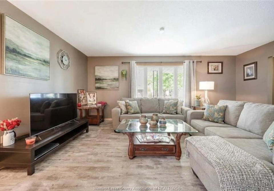 10348-lonsdale-crescent-windsor-ontario-26024522